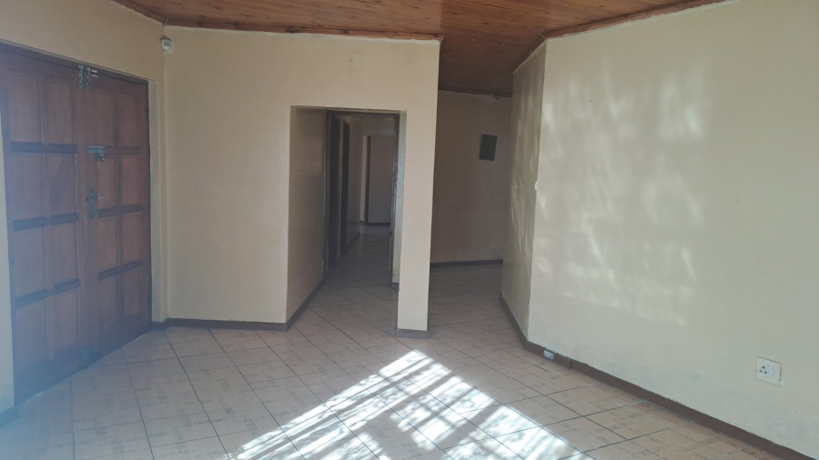 4 Bedroom Property for Sale in Mdantsane Nu 17 Eastern Cape